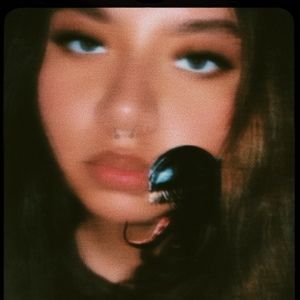 Meet your Posher, Krystal